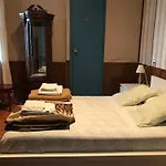 Seneca Hostel